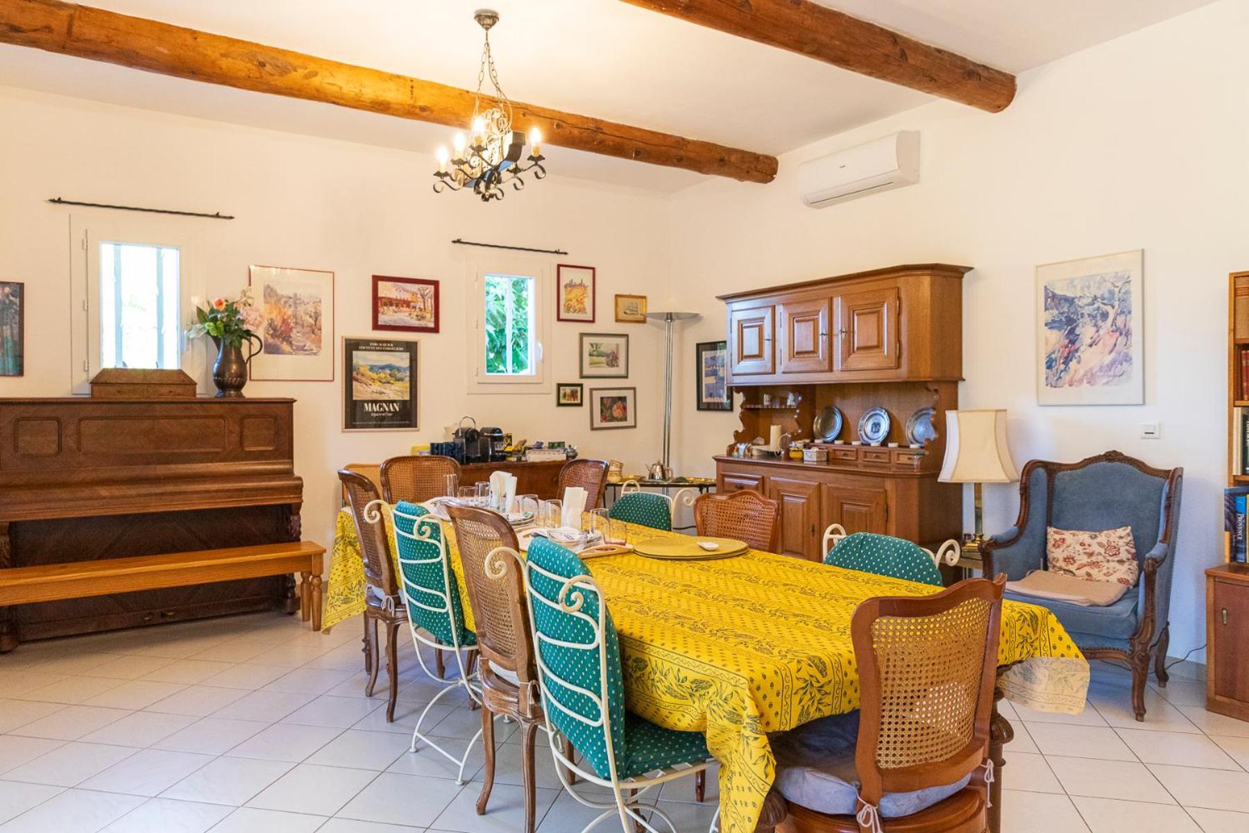 לינה וארוחת בוקר Saint-Julien-d'Asse La Bastide Des Roses מראה חיצוני תמונה