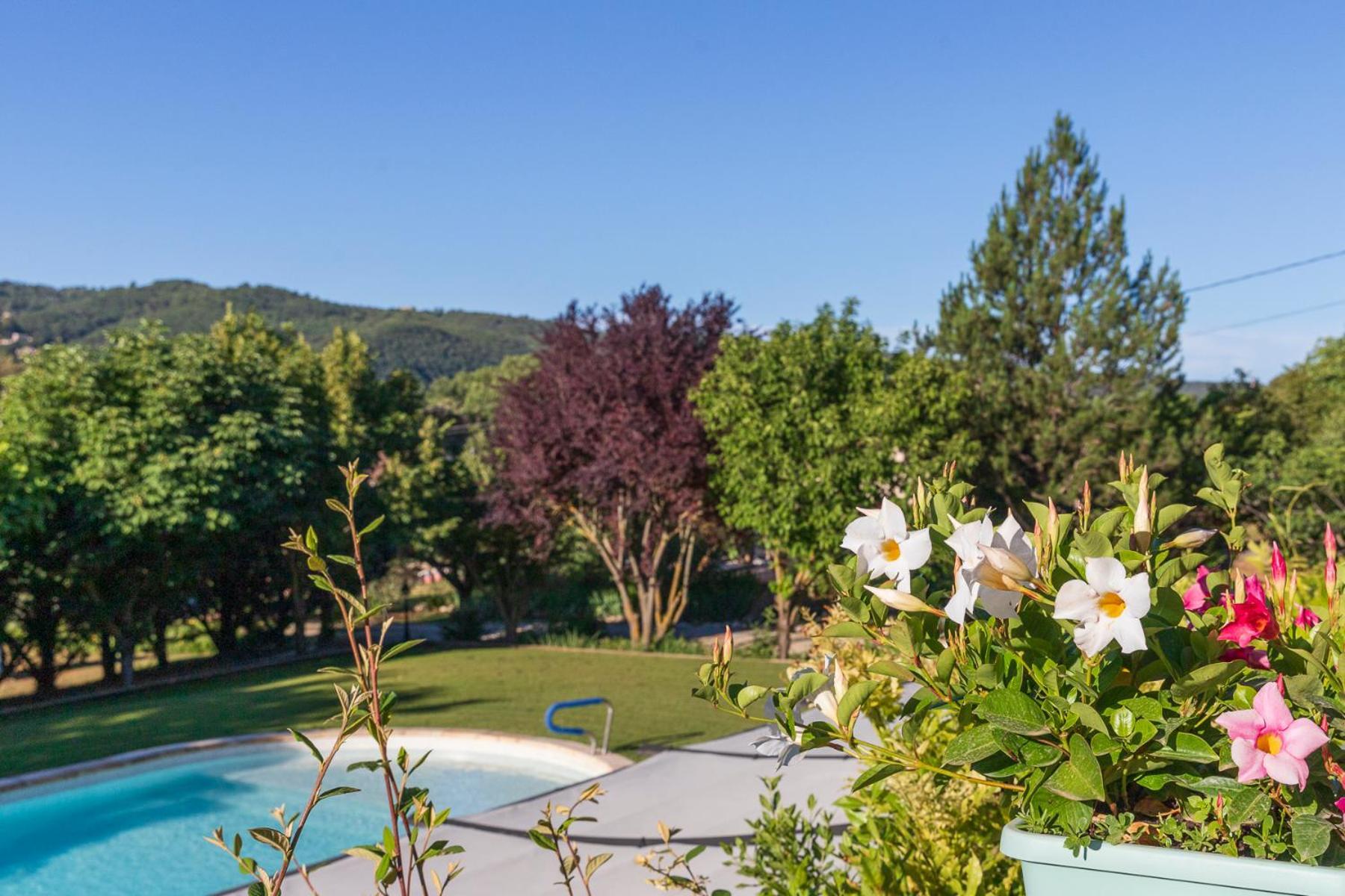 לינה וארוחת בוקר Saint-Julien-d'Asse La Bastide Des Roses מראה חיצוני תמונה